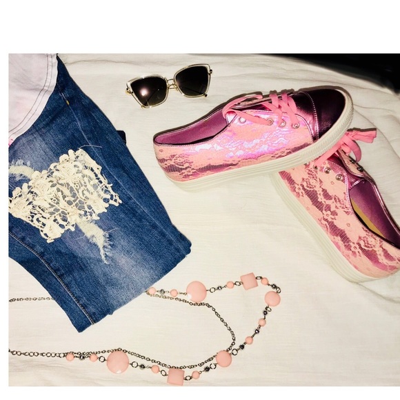 Pink Lace Metallic Platform Sneaks❤️ - Picture 6 of 8